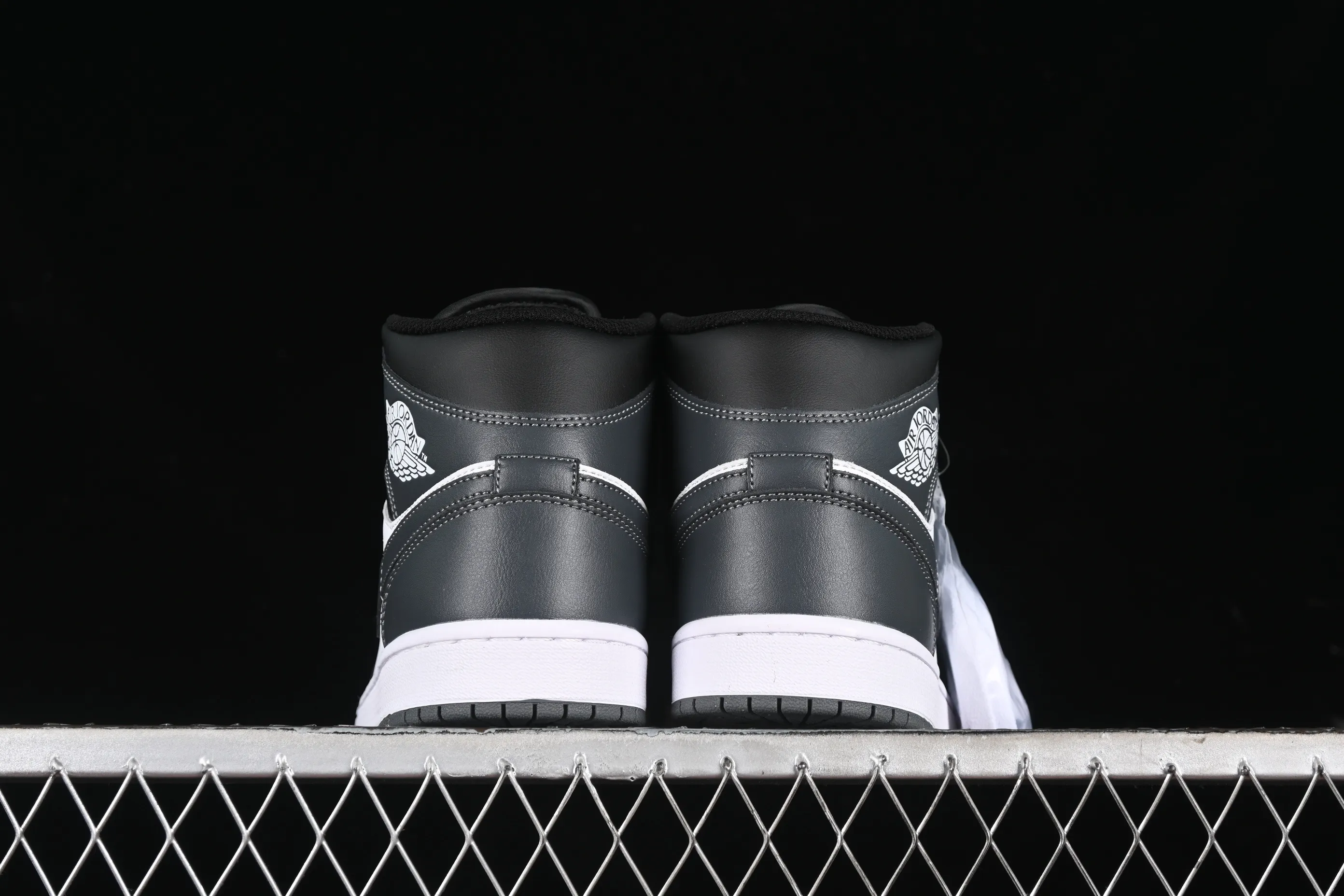 All categories Air Jordan Jordan series basketball shoes Air Jordan 1 Mid Air Jordan 1 Mid AJ1 Joe 1 white black gray Chinese culture and leisure sneakers DQ8426-001